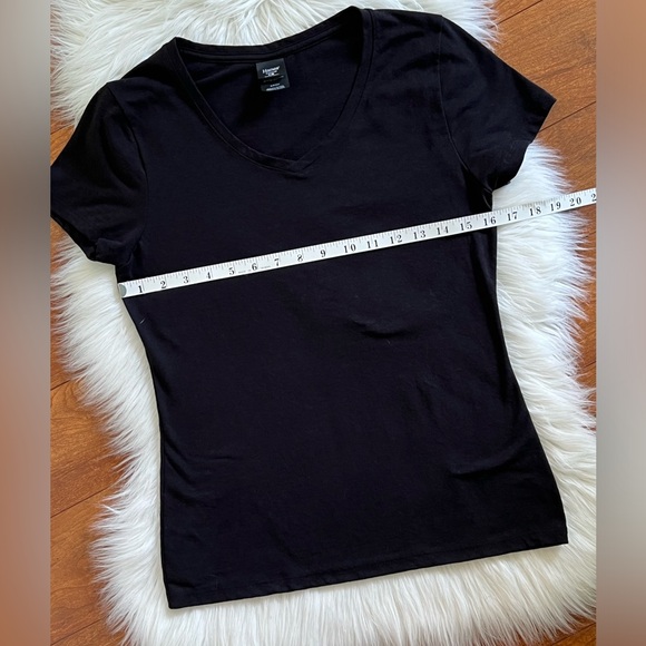 Hanes Triblend Short Sleeve V-Neck Top in Black-Size S - Picture 5 of 7